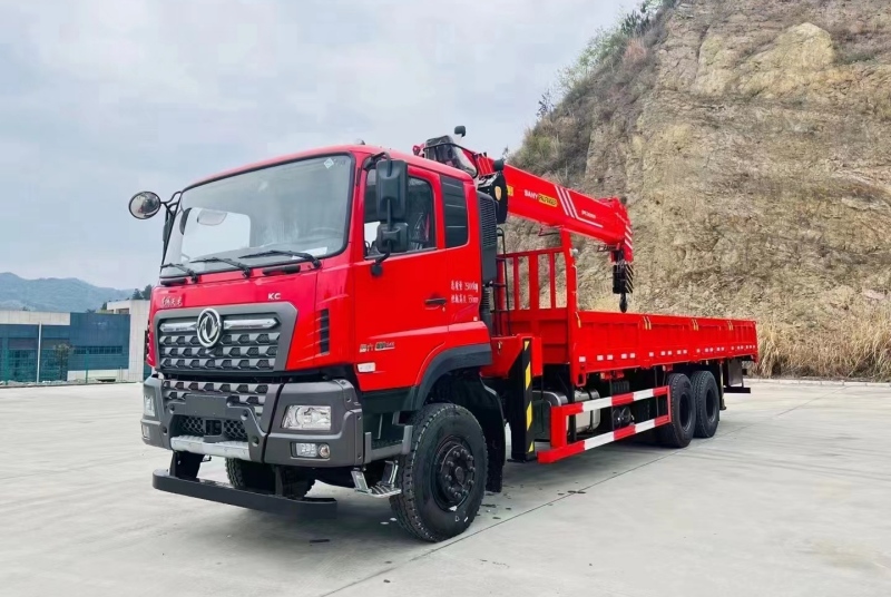 程力專汽隨車吊：高效、安全、可靠的起重設(shè)備選擇